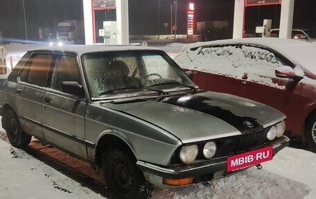 BMW 5 серия, 1982 год, 135 000 рублей, 8 фотография