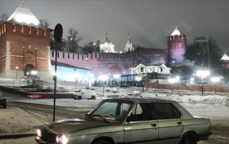 BMW 5 серия, 1982 год, 135 000 рублей, 3 фотография