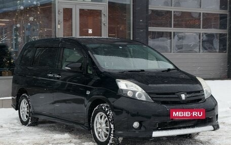 Toyota ISis I, 2013 год, 1 545 000 рублей, 3 фотография