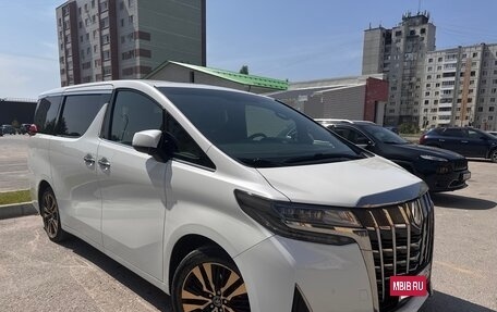 Toyota Alphard III, 2019 год, 6 400 000 рублей, 3 фотография