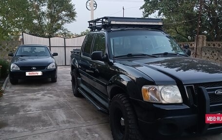 Ford Explorer Sport Trac II, 2003 год, 1 600 000 рублей, 2 фотография