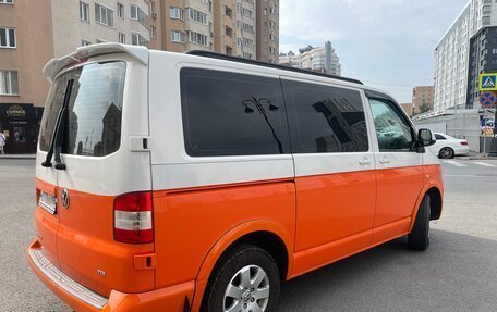 Volkswagen Caravelle T5, 2011 год, 2 137 000 рублей, 3 фотография
