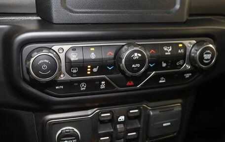 Jeep Wrangler, 2021 год, 5 140 000 рублей, 10 фотография