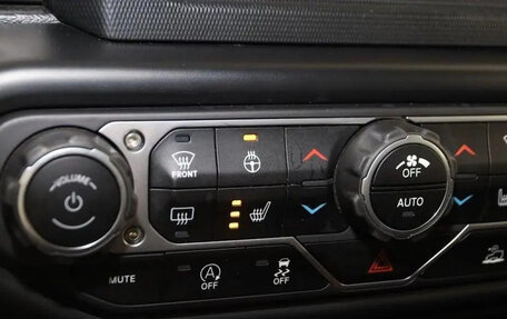 Jeep Wrangler, 2021 год, 5 140 000 рублей, 19 фотография