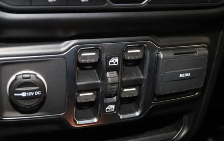 Jeep Wrangler, 2021 год, 5 140 000 рублей, 21 фотография