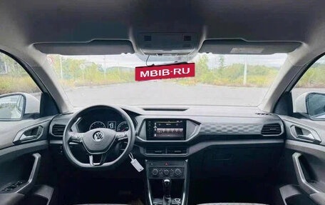 Volkswagen T-Cross I, 2021 год, 1 240 000 рублей, 5 фотография