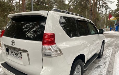 Toyota Land Cruiser Prado 150 рестайлинг 2, 2012 год, 3 100 000 рублей, 23 фотография