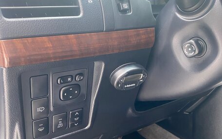 Toyota Land Cruiser Prado 150 рестайлинг 2, 2012 год, 3 100 000 рублей, 33 фотография