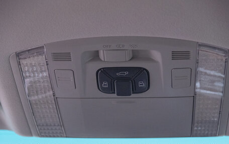 Toyota Vellfire I, 2010 год, 2 299 000 рублей, 15 фотография