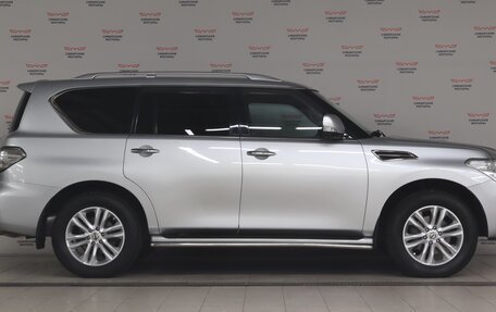 Nissan Patrol, 2011 год, 2 000 000 рублей, 3 фотография