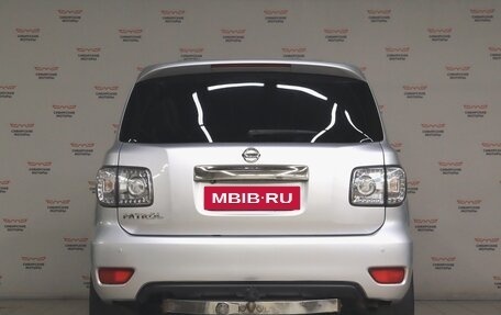 Nissan Patrol, 2011 год, 2 000 000 рублей, 4 фотография