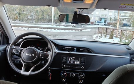 KIA Rio IV, 2022 год, 1 840 000 рублей, 5 фотография