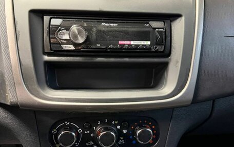 Renault Logan II, 2020 год, 750 000 рублей, 14 фотография