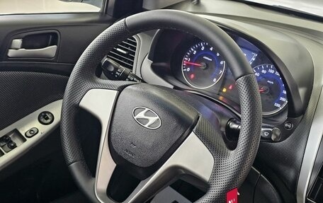 Hyundai Solaris II рестайлинг, 2012 год, 1 049 000 рублей, 21 фотография