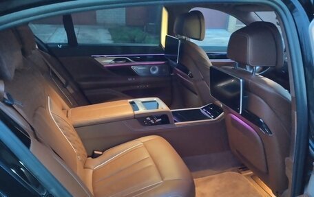 BMW 7 серия, 2018 год, 7 500 000 рублей, 6 фотография