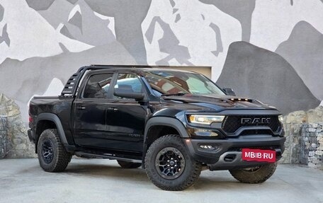 Rambler 1500, 2022 год, 12 800 000 рублей, 3 фотография