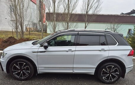 Volkswagen Tiguan II, 2019 год, 2 400 000 рублей, 4 фотография