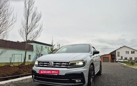 Volkswagen Tiguan II, 2019 год, 2 400 000 рублей, 3 фотография