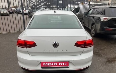 Volkswagen Passat B8 рестайлинг, 2019 год, 1 800 000 рублей, 1 фотография