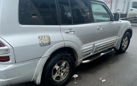 Mitsubishi Pajero III рестайлинг, 2000 год, 800 000 рублей, 5 фотография