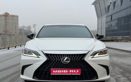 Lexus ES VII, 2022 год, 3 990 000 рублей, 1 фотография