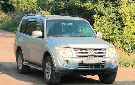 Mitsubishi Pajero IV, 2012 год, 1 950 000 рублей, 3 фотография