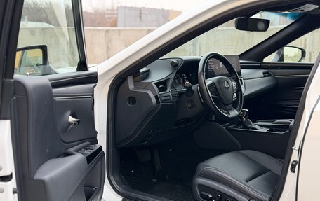 Lexus ES VII, 2022 год, 3 990 000 рублей, 11 фотография