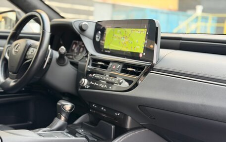 Lexus ES VII, 2022 год, 3 990 000 рублей, 16 фотография