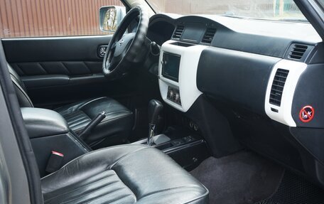 Nissan Patrol, 2009 год, 1 870 000 рублей, 15 фотография