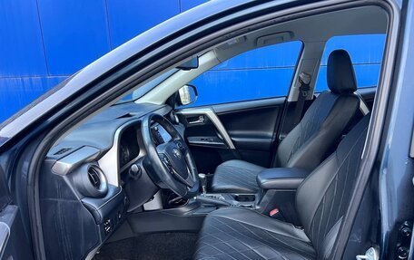 Toyota RAV4, 2018 год, 2 880 000 рублей, 6 фотография