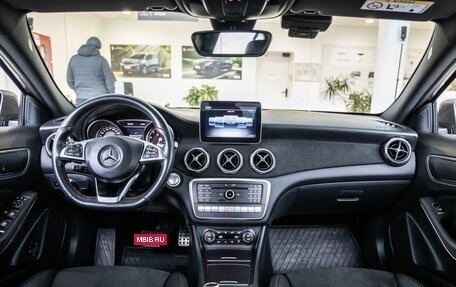 Mercedes-Benz GLA, 2019 год, 3 048 000 рублей, 14 фотография