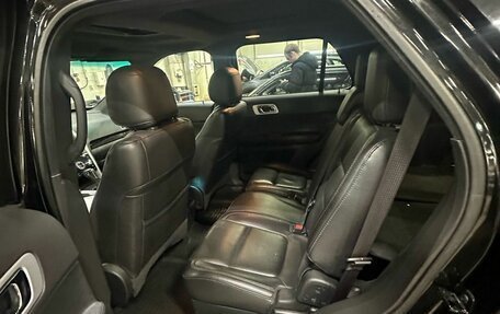 Ford Explorer VI, 2013 год, 1 590 000 рублей, 3 фотография