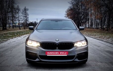 BMW 5 серия, 2018 год, 4 498 000 рублей, 2 фотография