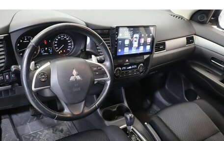 Mitsubishi Outlander III рестайлинг 3, 2012 год, 1 294 000 рублей, 6 фотография