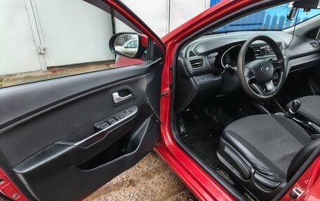 KIA Rio III рестайлинг, 2013 год, 870 000 рублей, 6 фотография