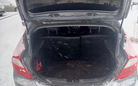 Hyundai Solaris II рестайлинг, 2013 год, 500 000 рублей, 7 фотография