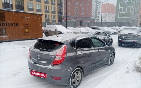 Hyundai Solaris II рестайлинг, 2013 год, 500 000 рублей, 4 фотография