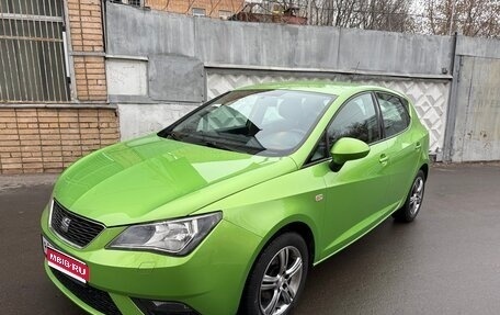 SEAT Ibiza IV рестайлинг 2, 2014 год, 900 000 рублей, 1 фотография