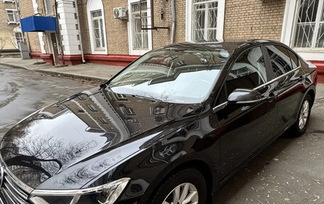 Volkswagen Passat B8 рестайлинг, 2015 год, 1 700 000 рублей, 5 фотография