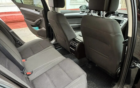 Volkswagen Passat B8 рестайлинг, 2015 год, 1 700 000 рублей, 12 фотография