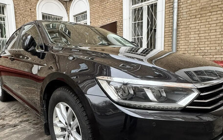 Volkswagen Passat B8 рестайлинг, 2015 год, 1 700 000 рублей, 4 фотография