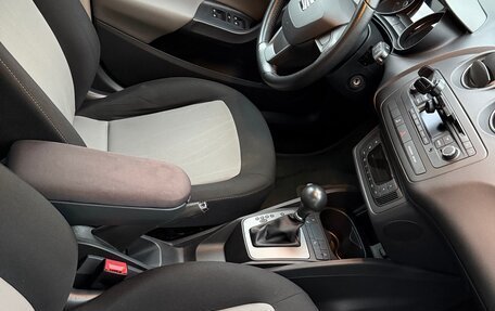 SEAT Ibiza IV рестайлинг 2, 2014 год, 900 000 рублей, 12 фотография