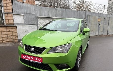 SEAT Ibiza IV рестайлинг 2, 2014 год, 900 000 рублей, 4 фотография