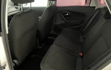 Volkswagen Polo VI (EU Market), 2011 год, 830 000 рублей, 13 фотография