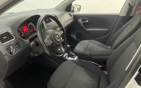 Volkswagen Polo VI (EU Market), 2011 год, 830 000 рублей, 12 фотография