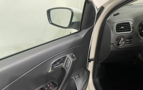 Volkswagen Polo VI (EU Market), 2011 год, 830 000 рублей, 17 фотография