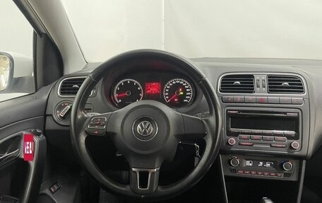 Volkswagen Polo VI (EU Market), 2011 год, 830 000 рублей, 16 фотография