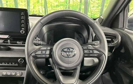 Toyota Yaris Cross, 2023 год, 1 590 002 рублей, 19 фотография