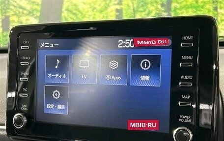 Toyota Yaris Cross, 2023 год, 1 590 002 рублей, 23 фотография