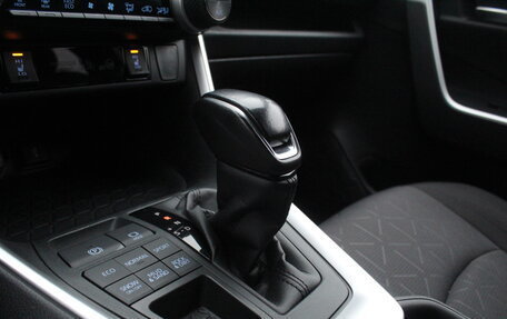 Toyota RAV4, 2021 год, 3 750 000 рублей, 16 фотография